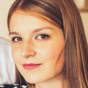 Kaja Wolff - projektant wnętrz z firmy ProjektKa. Oferuje projekty i wizualizacje pomieszczeń